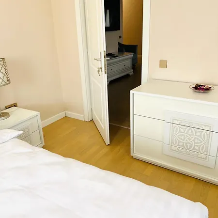 Apartment Next